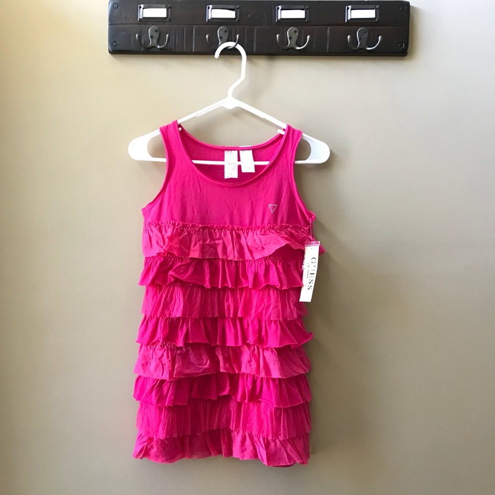 Guess sleeveless shirt Top. Girls. Size L 14.